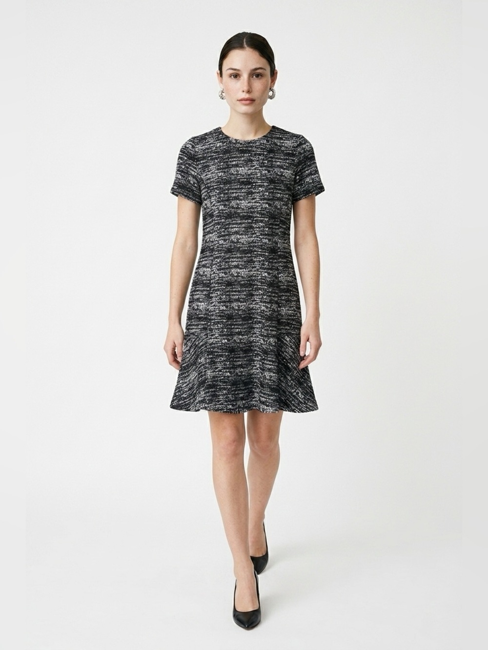 ✌️4/$20✌️ Lord & Taylor knit dress